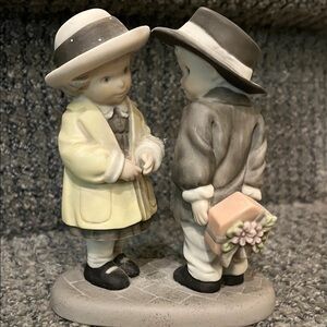 Enesco “Giving you a piece of my heart” Figurine 1997